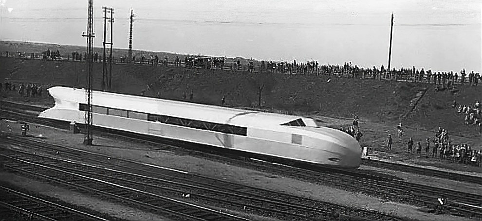 This Is Schienenzeppelin, The Futuristic Train With Propeller And Airplane